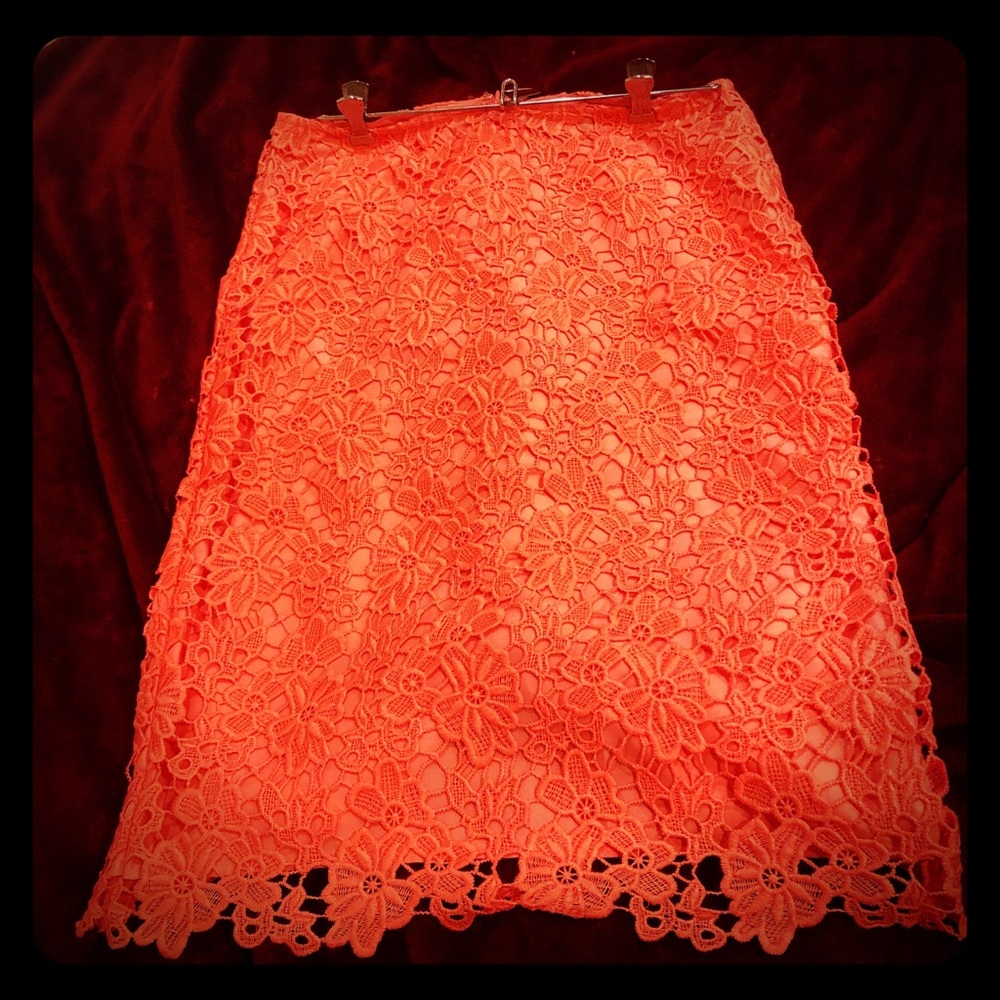 Liz Clairborne eyelet peach pencil skirt